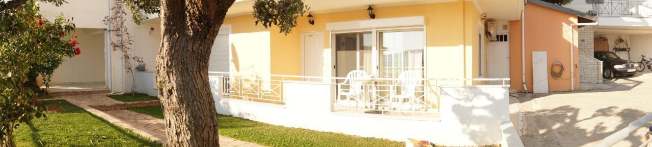Τhe Sunny Apartments Ігумениця Екстер'єр фото