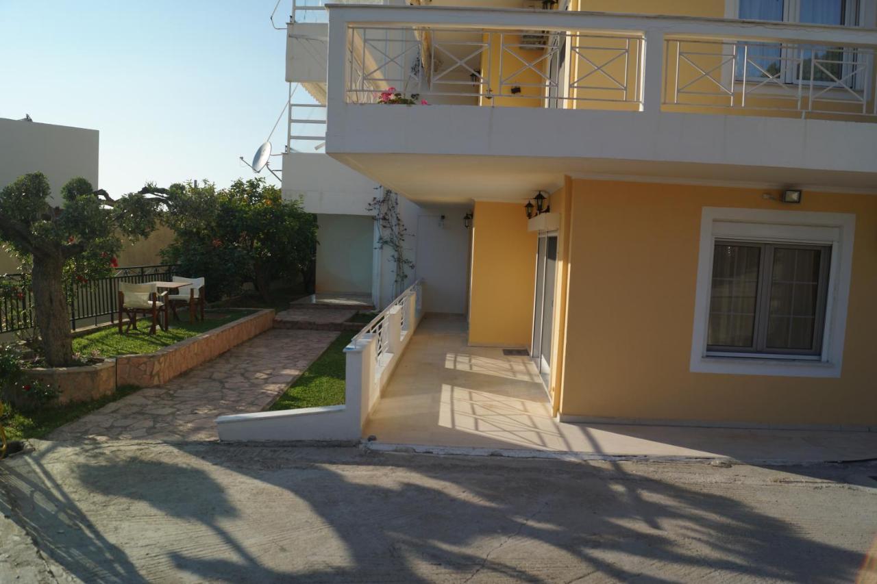 Τhe Sunny Apartments Ігумениця Екстер'єр фото